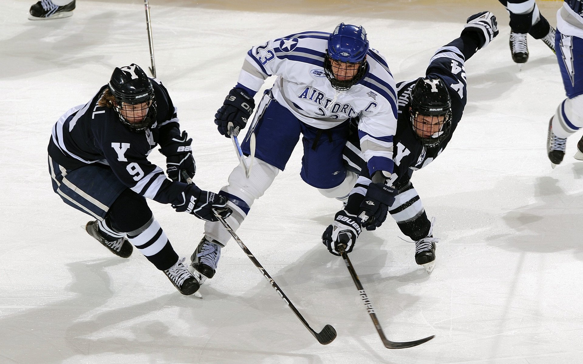 金州勇士横扫独行侠，莫兰特刷新纪录，新时代的碰撞与传承