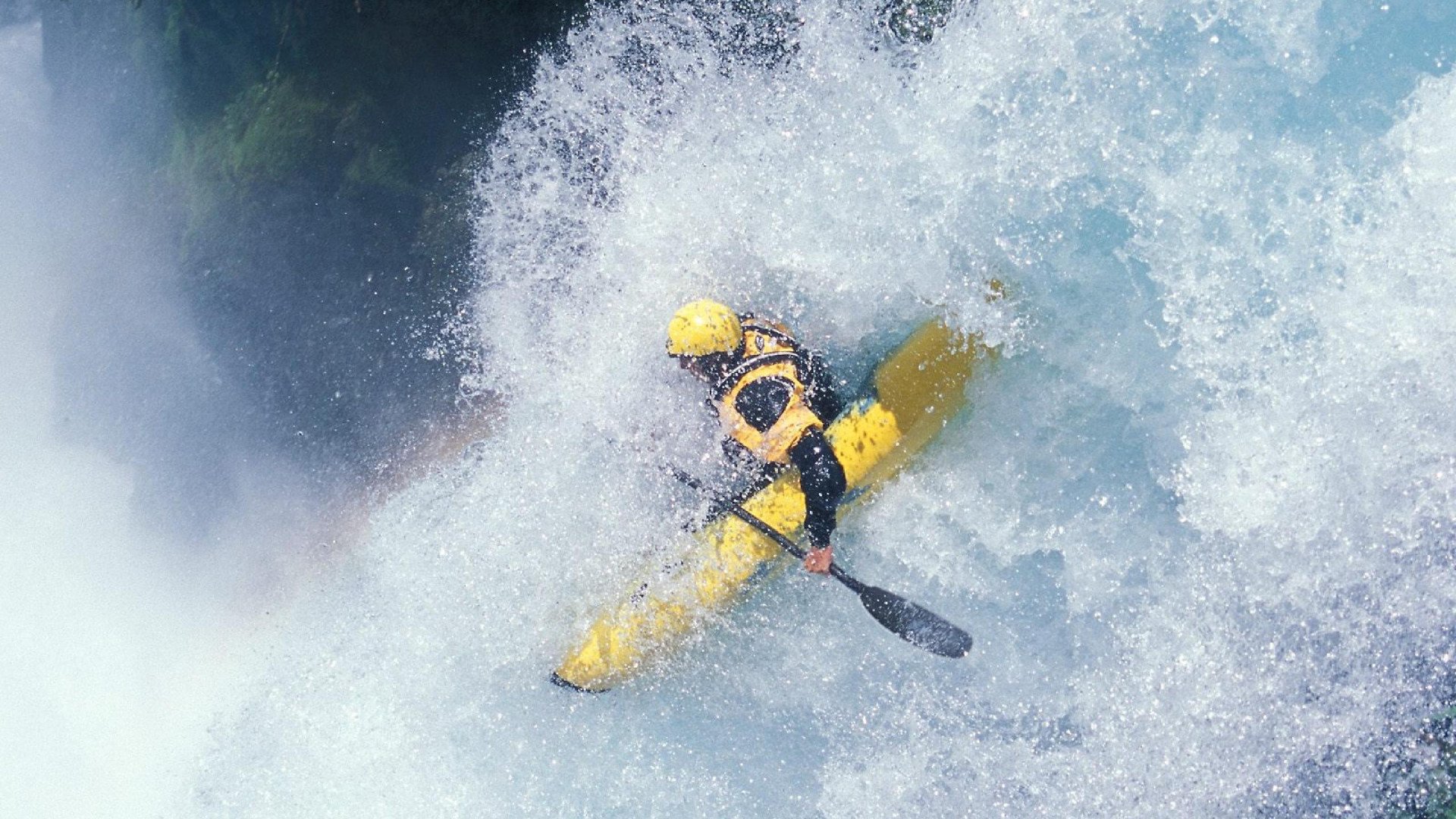 F1新赛季揭幕战之夜，戈贝尔如何成为篮球与速度交织的胜负手？